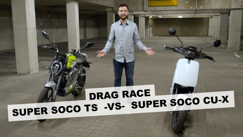 Drag Race: Super Soco TS vs. CU-X, zwei E-Motorräder/Roller von Electric Horses im Parkhaus.