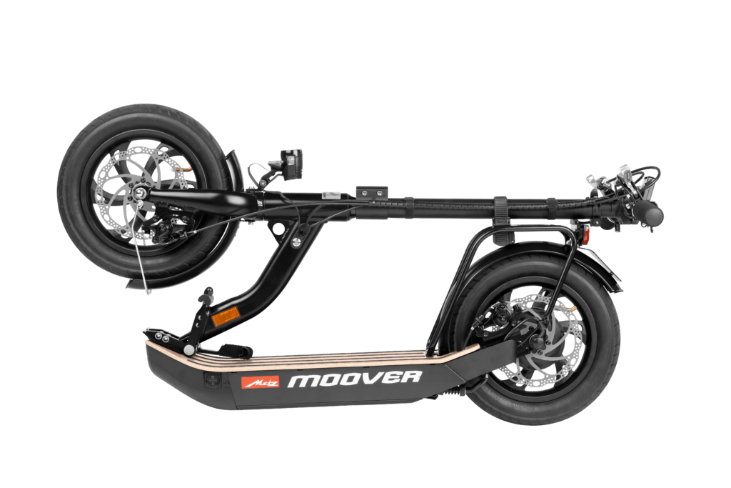 3871d-SCHWARZ-Final_REFLEKTOR_1