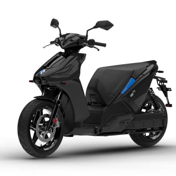 Schwarzer E-Roller RAY 77, modernes Design. Elektrofahrzeug bei electric-horses.de in Wendelstein.