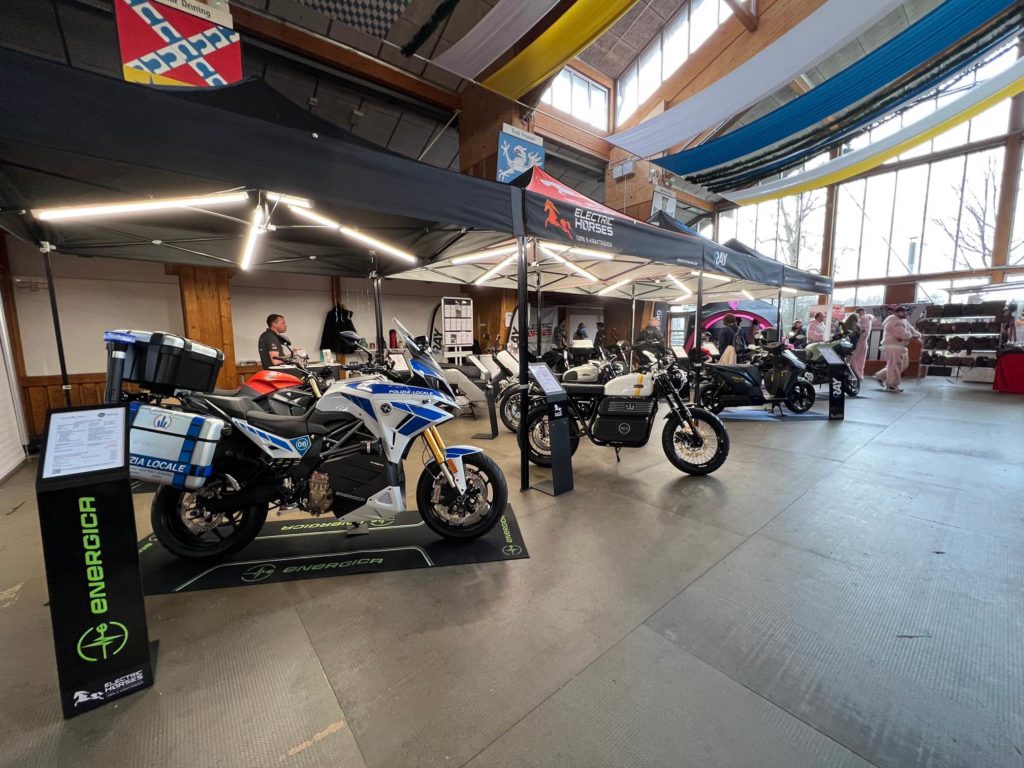 Electric Horses auf der Jura-Bike 2023: E-Motorräder & E-Roller Ausstellung in Neumarkt.