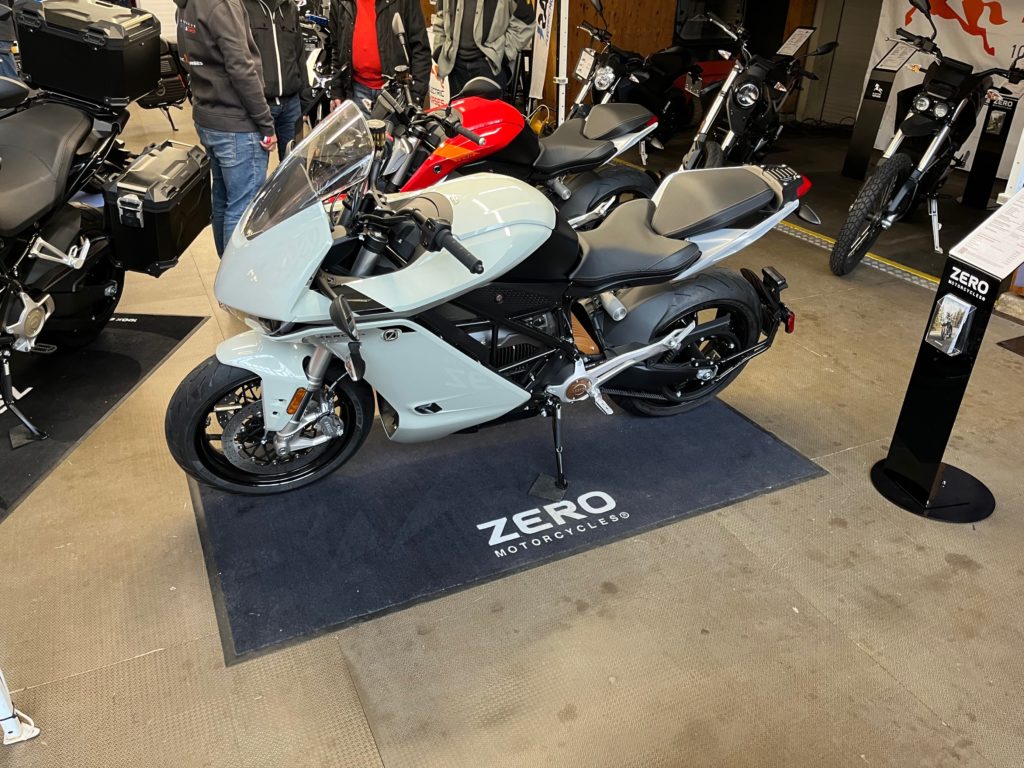 E-Motorrad Zero auf der Jura-Bike 2023. Electric Horses, Wendelstein.