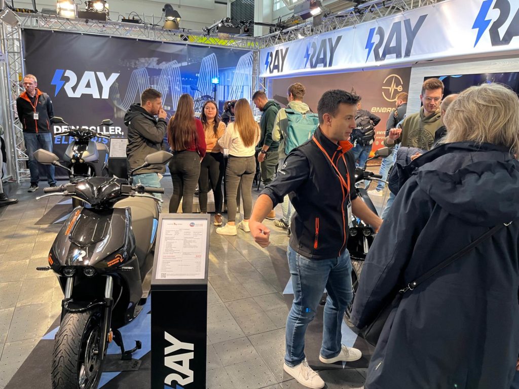 Ray E-Roller auf der IMOT, Sueddeutschlands groesster Motorrad-Messe.