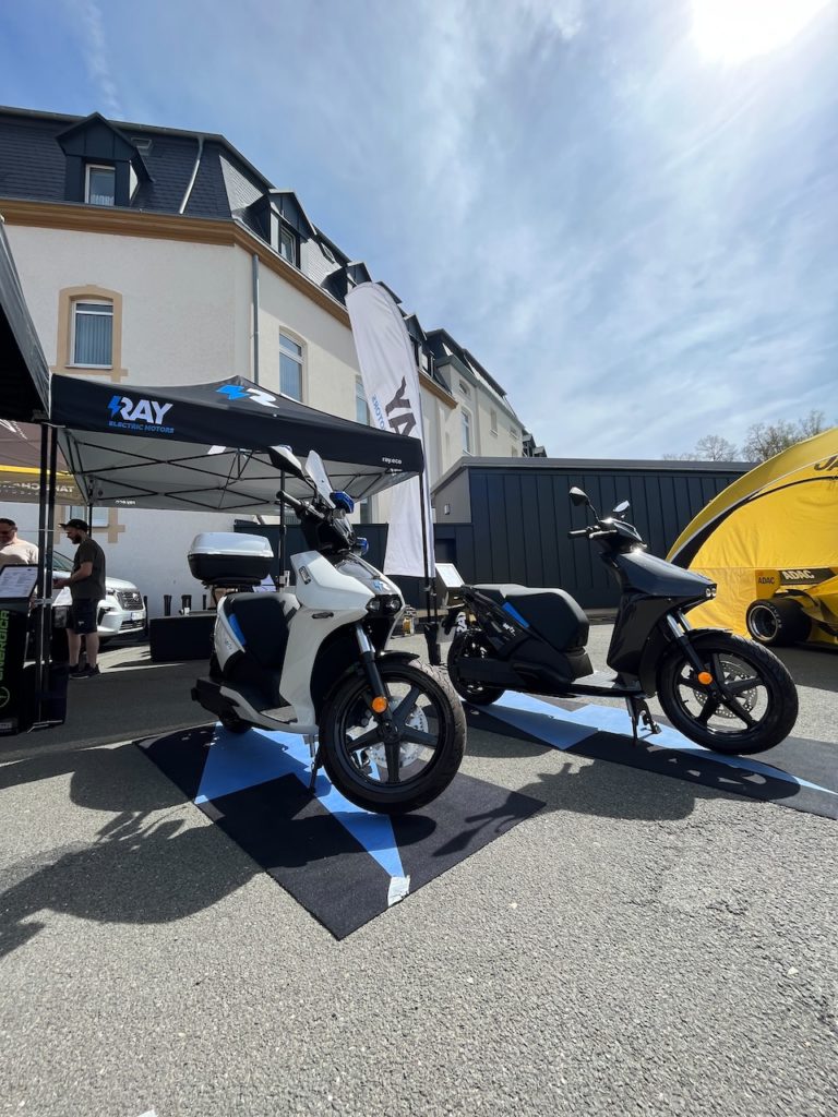 E-Roller von Electric Horses auf der Motorradsternfahrt Kulmbach.