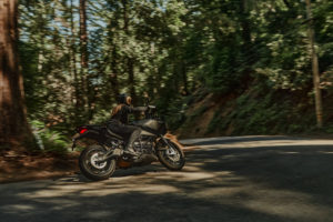 MY24_DSRX_Action_AZ3I6643