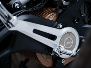 web_2023_SRF_Black_GOLD_DSCF8033