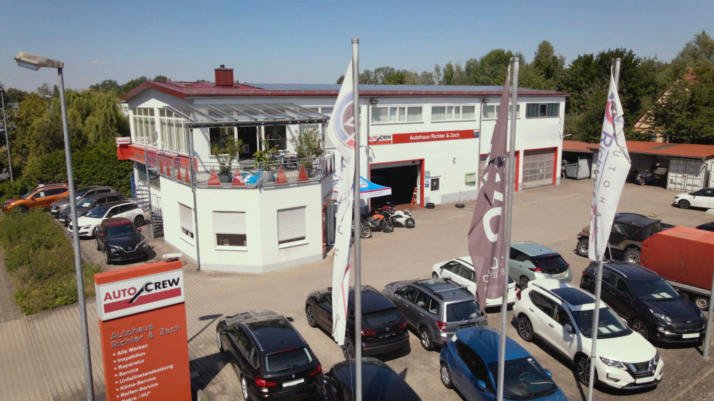 Drohne_Autohaus_aussen